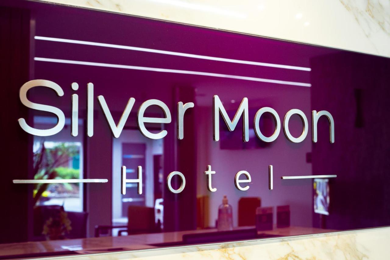 Silver Moon Hotel Абіджан Екстер'єр фото